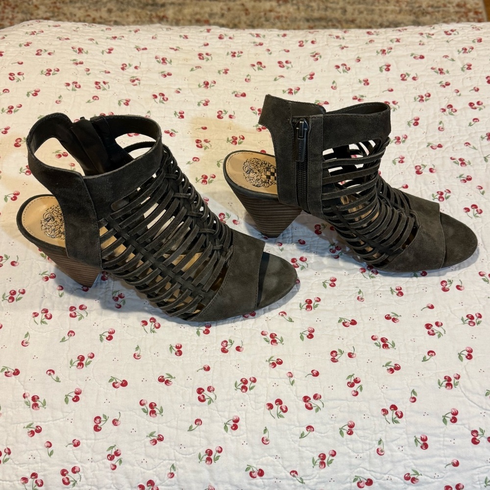 Vince Camuto heels! Grey suede. Size 7 1/2.